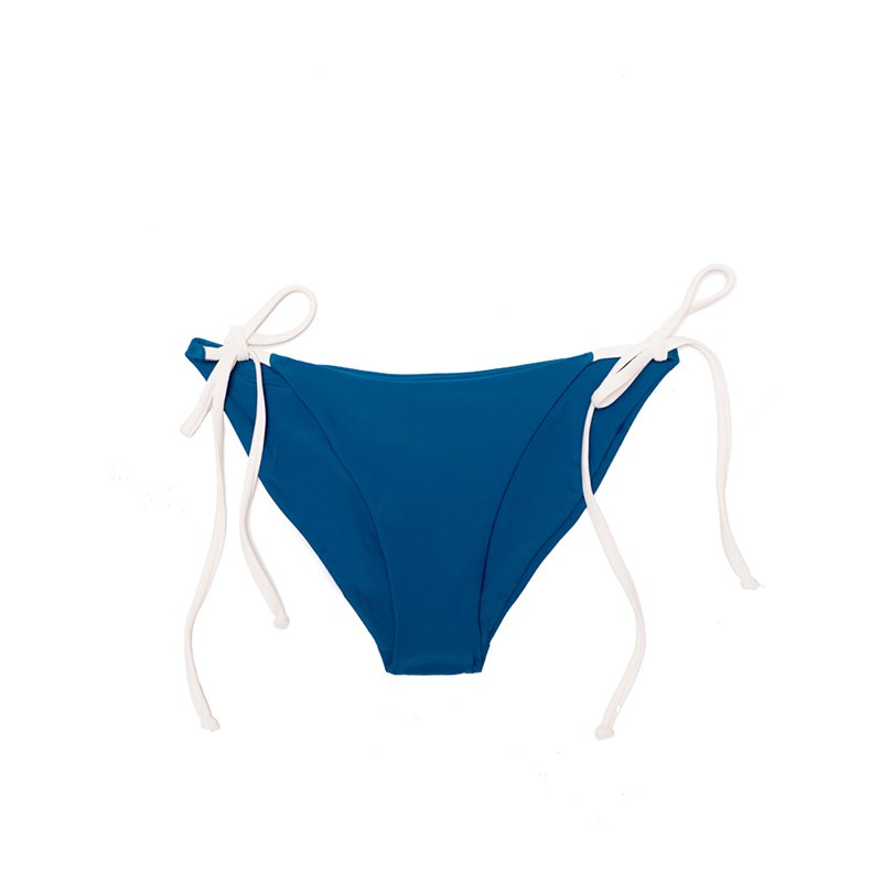 Thestringcostasalt